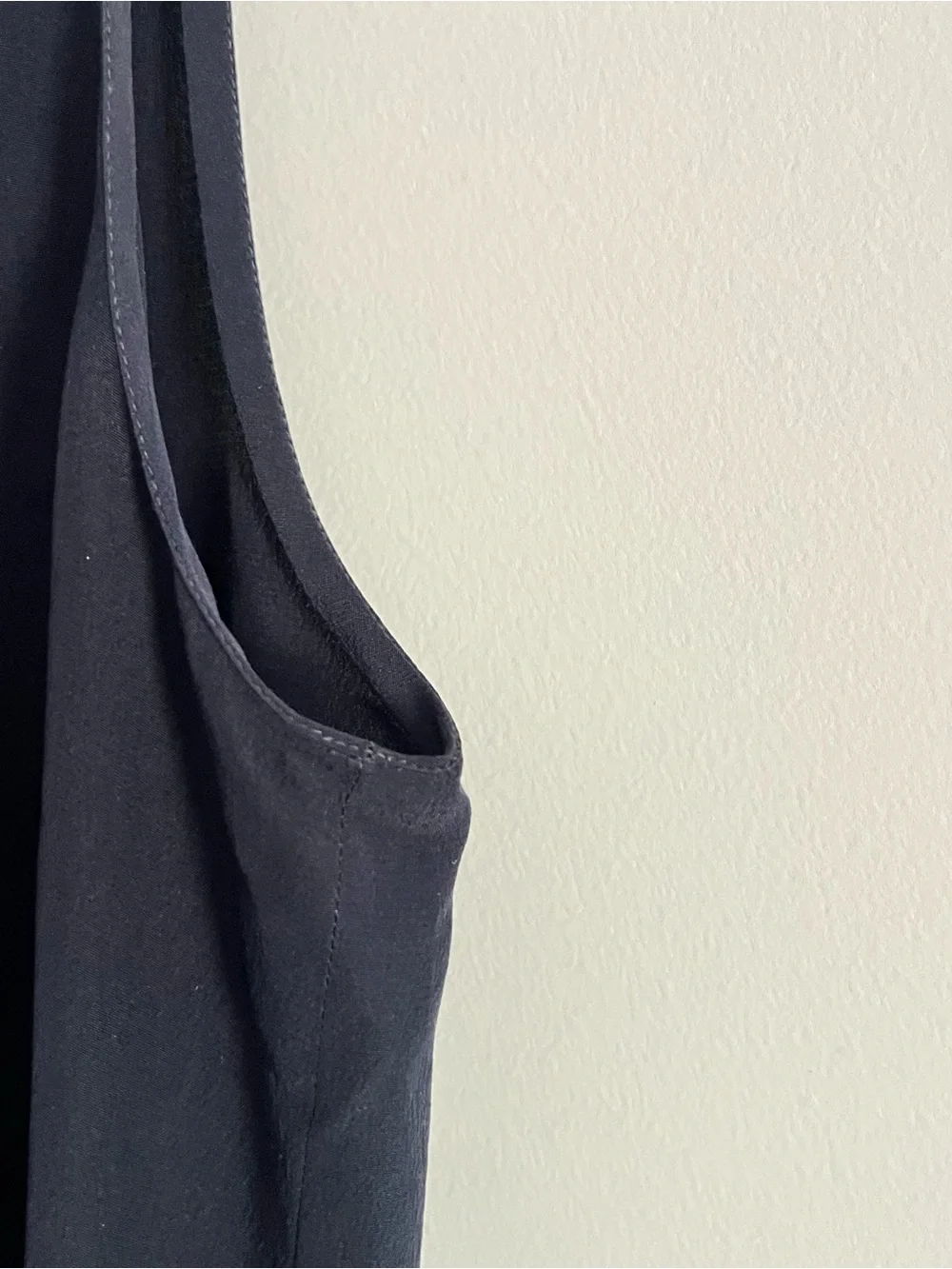 CHANEL Navy Silk Sleeveless Blouse Gold CC Button Keyhole Back 40